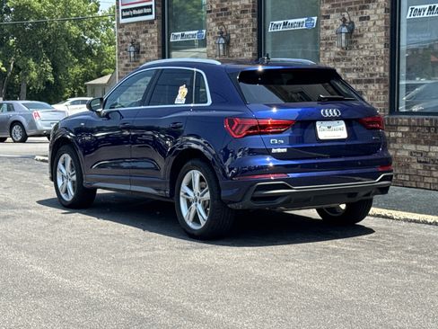 Used 2024 Audi Q3 2.0T Premium w/ Convenience Package AWD/4WD image 3