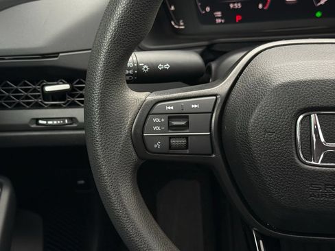 Certified 2025 Honda Accord SE image 21