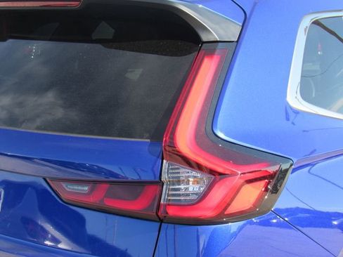 Used 2025 Honda CR-V EX image 12