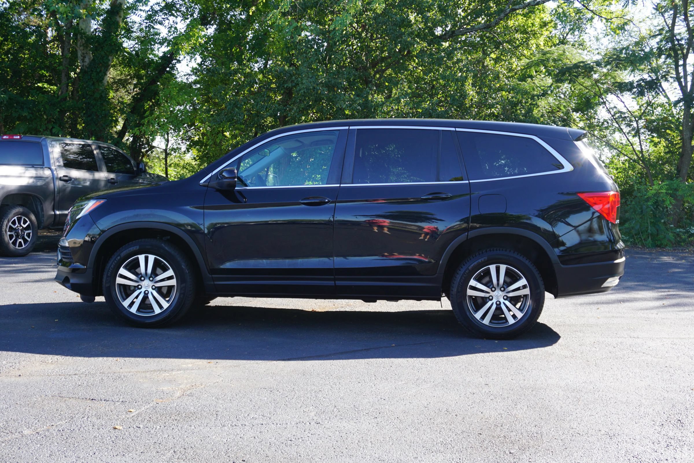 Used 2016 Honda Pilot EX image 8