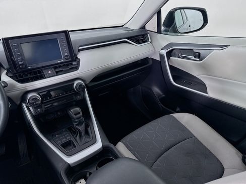 Certified 2021 Toyota RAV4 XLE AWD/4WD image 21