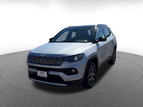 Used 2025 Jeep Compass Limited image 7