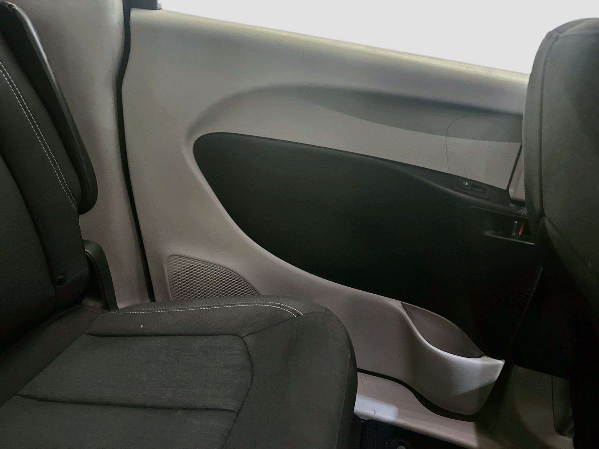 Used 2023 Chrysler Voyager LX FWD image 26