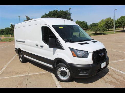 Used 2024 Ford Transit 250 148 Medium Roof RWD image 7