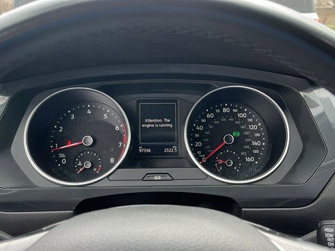 Used 2019 Volkswagen Tiguan SE image 13