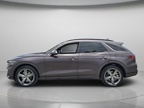 Used 2023 Genesis GV70 2.5T w/ Sport Prestige Package AWD/4WD image 3