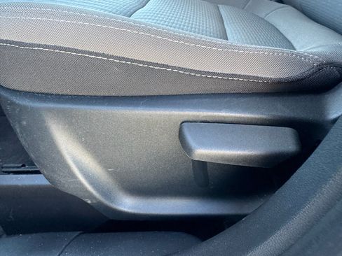 Used 2022 Ford Escape S image 21