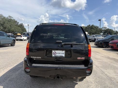 Used 2008 GMC Envoy SLE RWD image 5