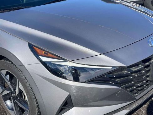 Used 2023 Hyundai Elantra SEL w/ Convenience Package image 10