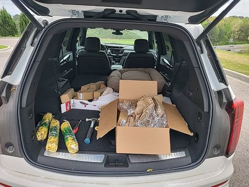 Used 2024 Cadillac XT6 Premium Luxury image 9