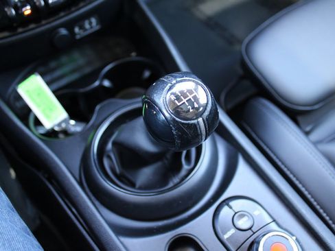 Used 2018 MINI Cooper Clubman S image 28