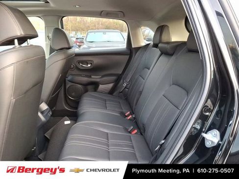 Used 2023 Honda HR-V EX-L image 12