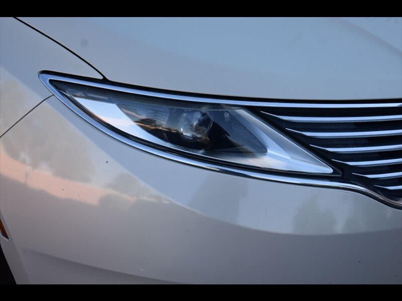 Used 2014 Lincoln MKZ w/ Equipment Group 102A Reserve FWD image 44