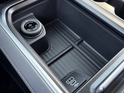 New 2026 Ford Expedition Active image 20