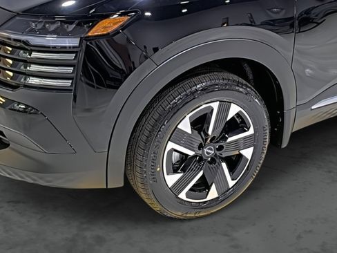 New 2026 Nissan Kicks SV w/ SV Premium Package image 7
