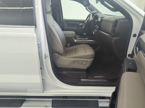 Used 2024 GMC Sierra 1500 SLT w/ SLT Premium Plus Package AWD/4WD image 23