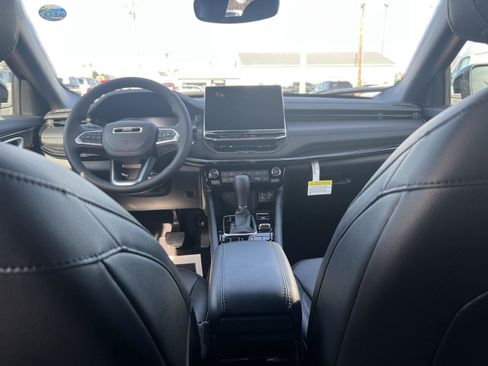 New 2026 Jeep Compass Limited w/ Sun, Sound & Navigation Group image 29