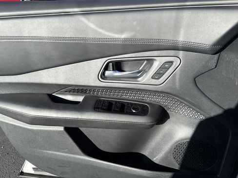 Certified 2023 Nissan Ariya AWD image 6