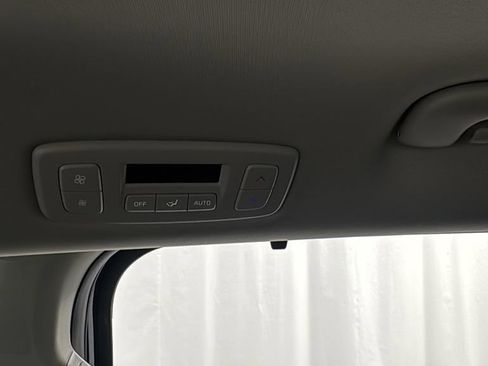 New 2026 Kia Carnival EX image 39