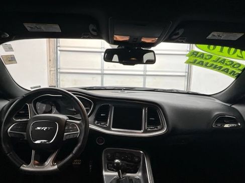 Used 2016 Dodge Challenger SRT Hellcat RWD image 4