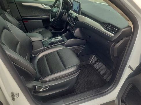 Used 2020 Ford Escape SEL FWD image 13