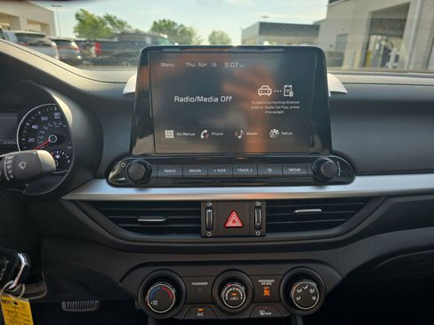 Used 2023 Kia Forte LXS image 25