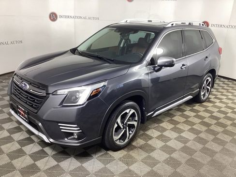 Used 2023 Subaru Forester Touring image 1