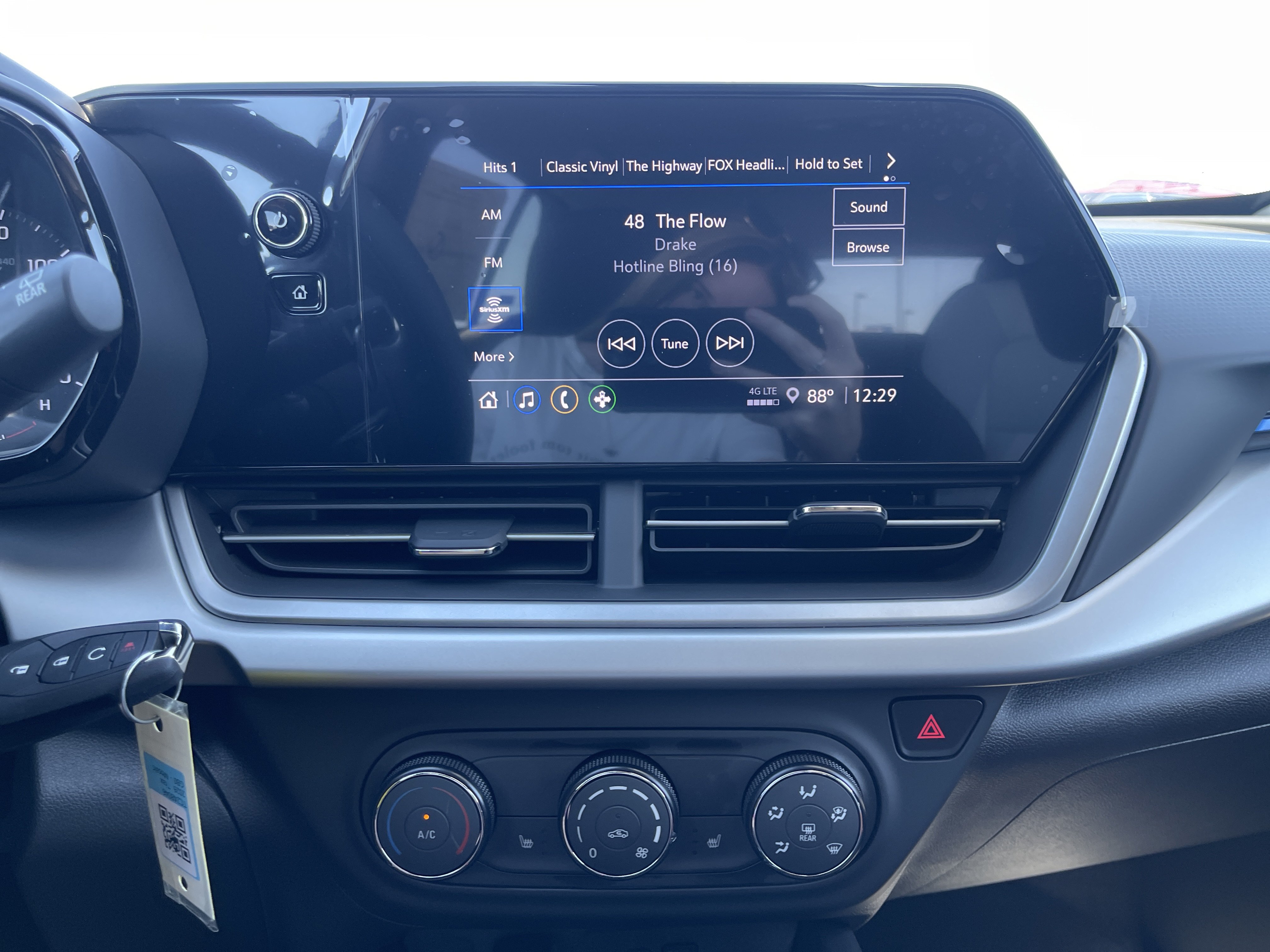 New 2026 Chevrolet Trax LS w/ LS Convenience Package FWD image 23