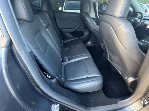 Used 2024 Tesla Model Y Long Range AWD/4WD image 14