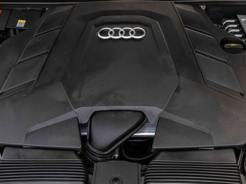 Used 2024 Audi Q7 Premium Plus image 31