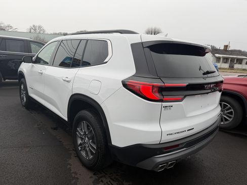 Used 2025 GMC Acadia Elevation image 4