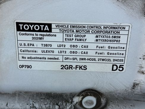 Used 2021 Toyota Tacoma SR5 RWD image 19