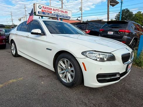 Used 2014 BMW 528i xDrive Sedan AWD/4WD image 2