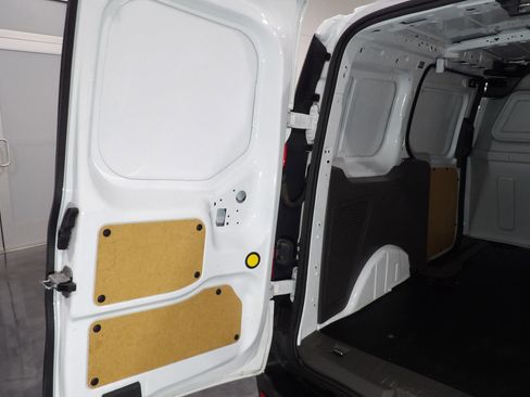 Used 2019 Ford Transit Connect XL image 7