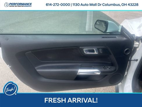 Used 2018 Ford Mustang Coupe RWD image 13