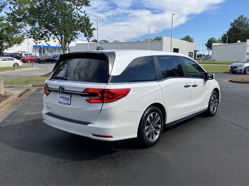 Used 2024 Honda Odyssey EX-L image 10