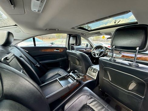 Used 2013 Mercedes-Benz CLS 550 4MATIC image 32