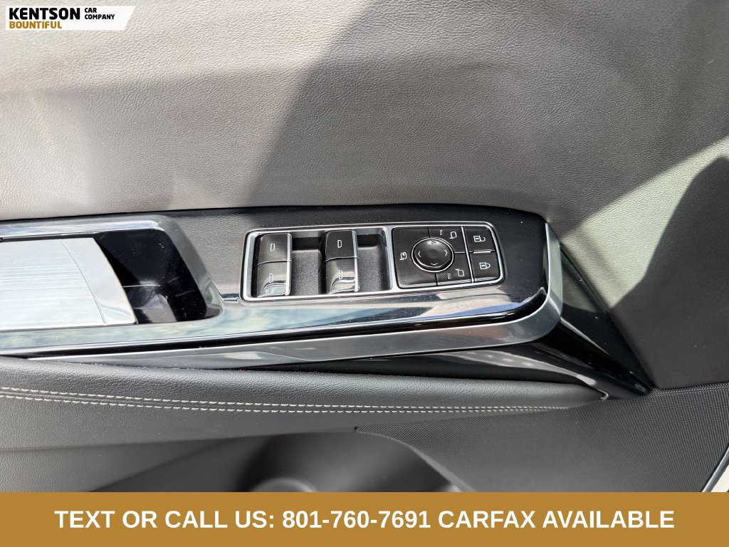 Used 2025 Cadillac Escalade ESV Sport w/ LPO, ONYX Package AWD/4WD image 20