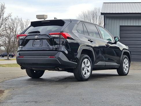 Used 2024 Toyota RAV4 LE image 4
