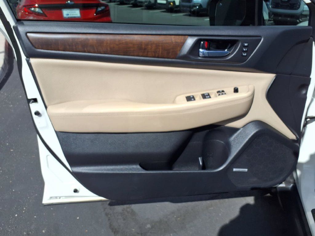 Used 2015 Subaru Outback 2.5i Limited AWD/4WD image 25