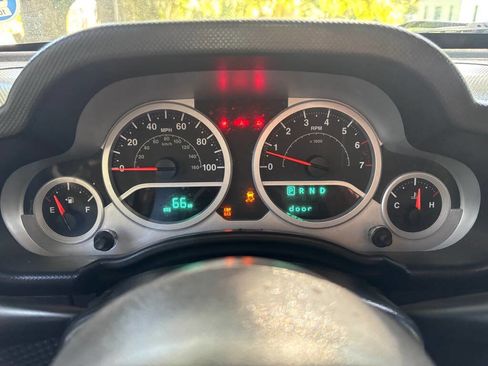 Used 2007 Jeep Wrangler Unlimited Sahara image 26