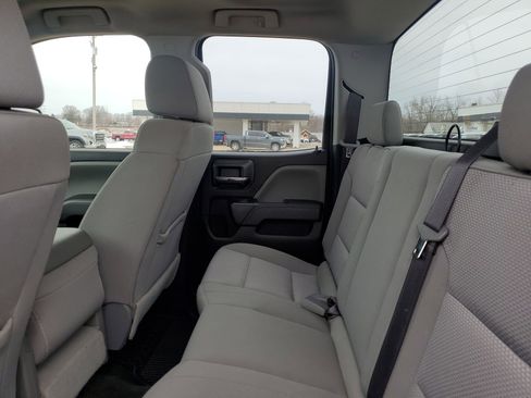 Used 2018 GMC Sierra 1500 Extended Cab Pickup image 29