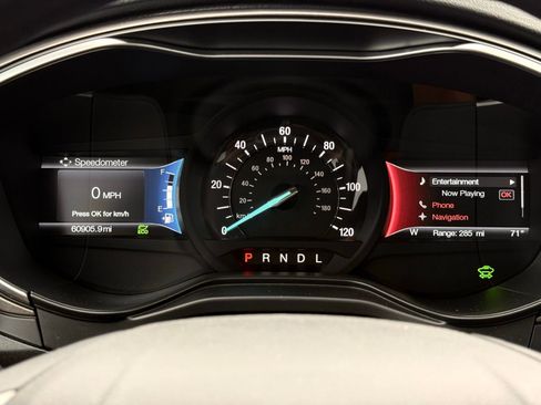 Used 2019 Ford Fusion SE FWD image 28