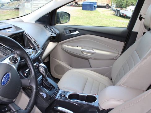 Used 2015 Ford Escape Titanium AWD/4WD image 19