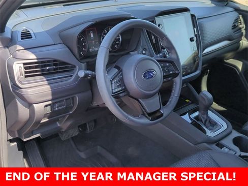 Used 2025 Subaru Forester Premium w/ Convenience Package #1 image 2