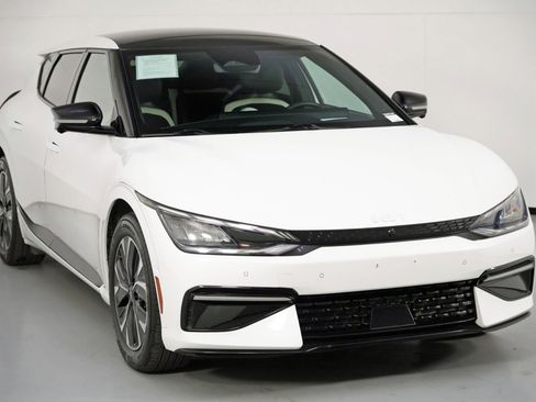 Used 2024 Kia EV6 GT-Line image 51