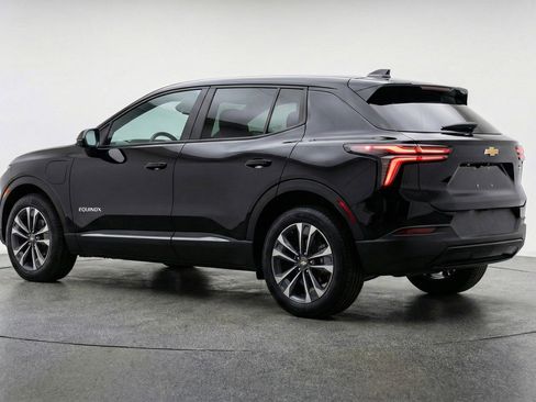 Used 2025 Chevrolet Equinox LT FWD image 6