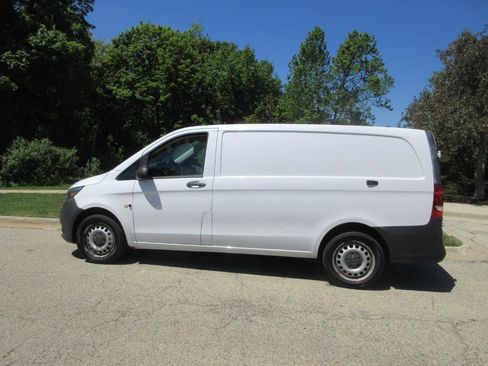 Used 2019 Mercedes-Benz Metris image 25