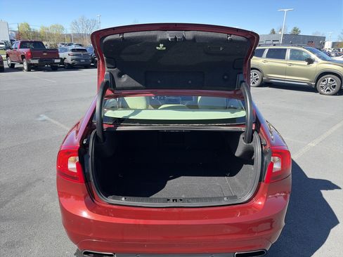 Used 2015 Volvo S60 T5 Platinum image 26