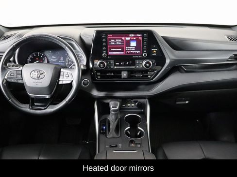 Used 2021 Toyota Highlander XSE image 14